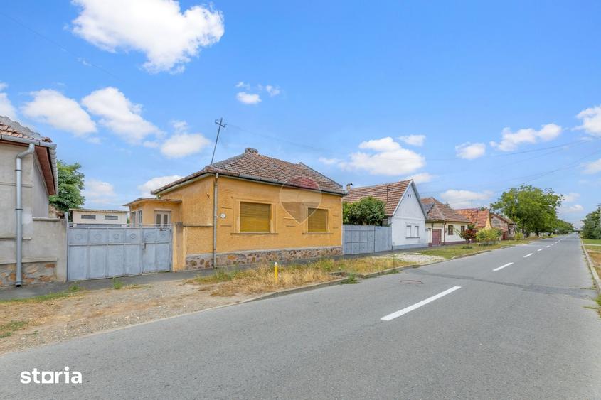 Casă cu 3 camere cu Teren 1480 Mp în Gai