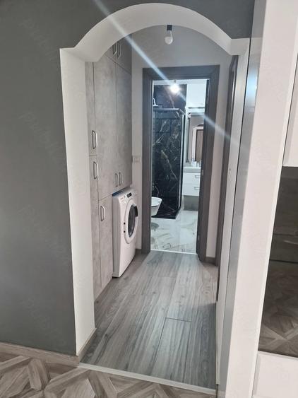 Apartament cu 2 camere semidecomandat în Cetate