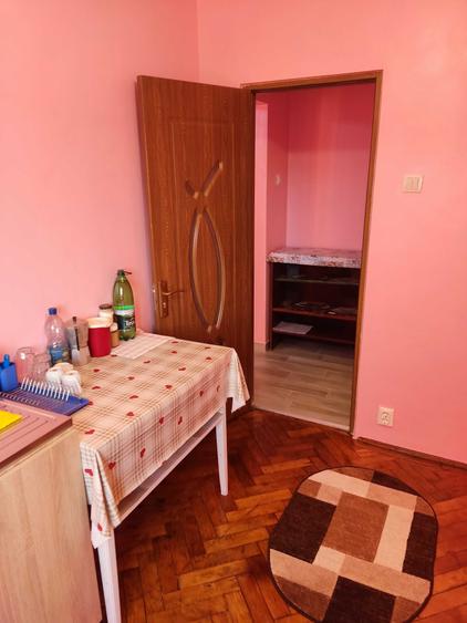 Apartament cu 2 camere semidecomandat în Petros