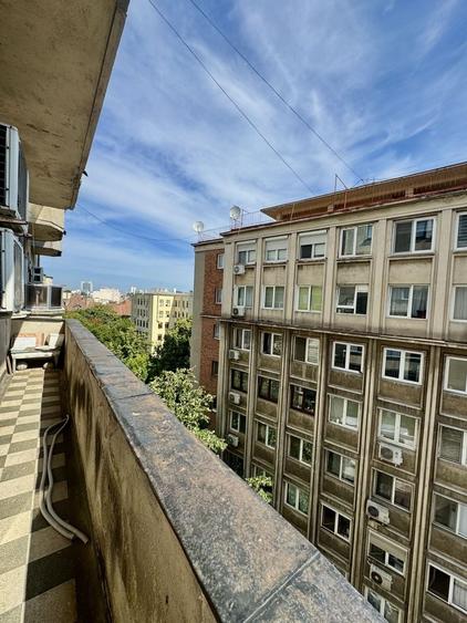 Apartament cu 3 camere circular, mobilat în Universitate