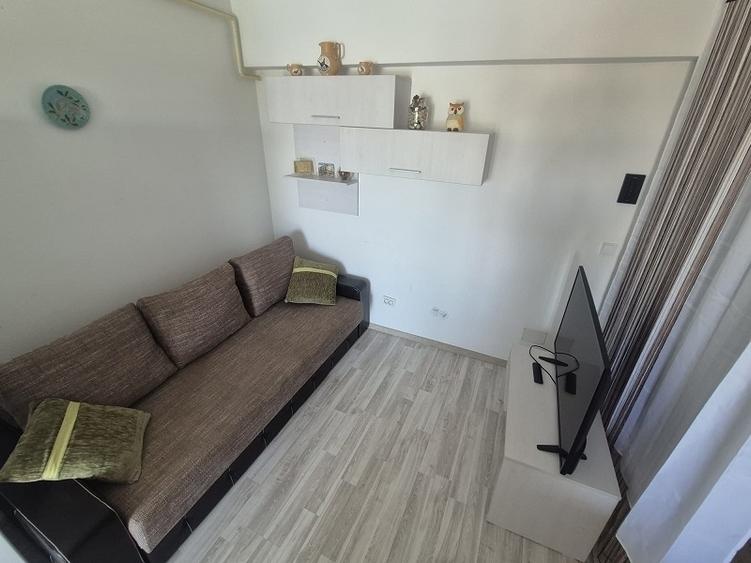 Apartament cu 2 camere semidecomandat în Semicentral
