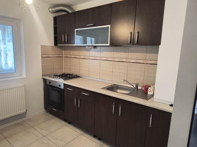 Apartament cu 2 camere decomandat în Runcu