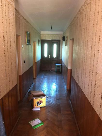 Casă cu Teren 10000 Mp în Preotești