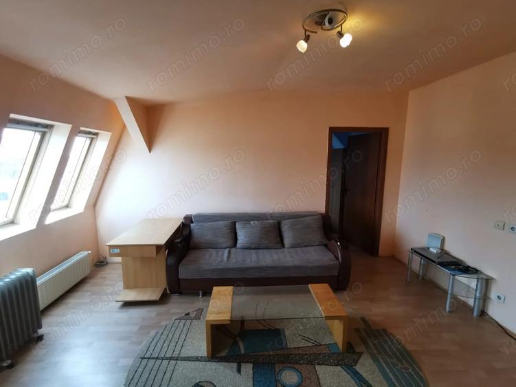 Apartament cu 2 camere semidecomandat în Complex Studențesc