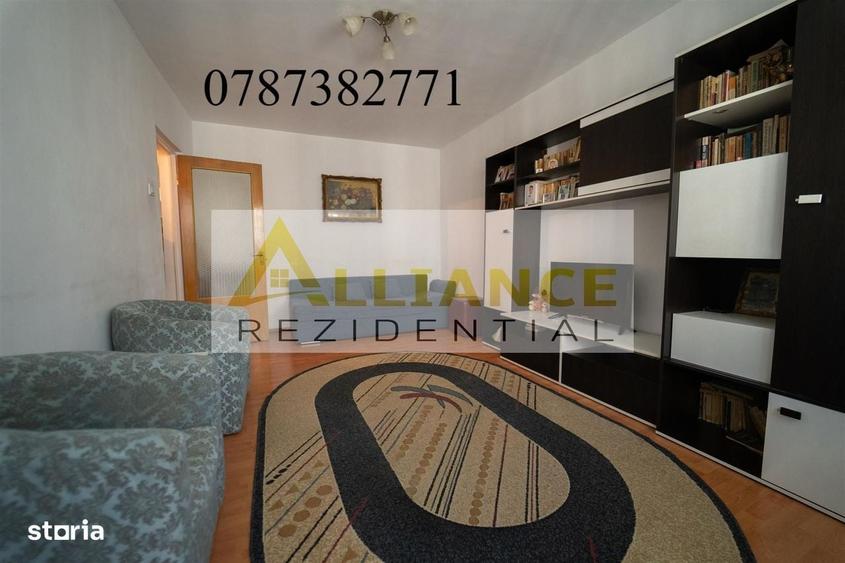 Apartament cu 3 camere în Tineretului