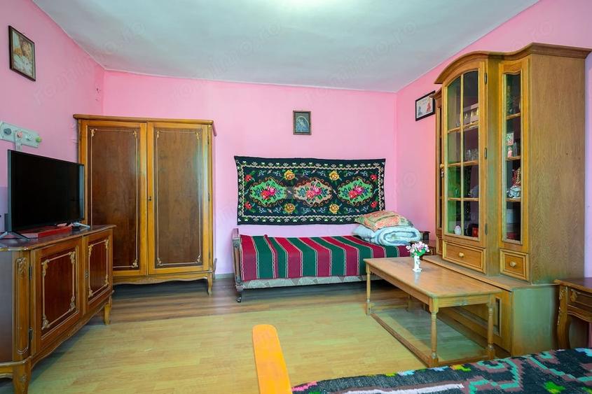 Casă cu Teren 931 Mp în Șinca