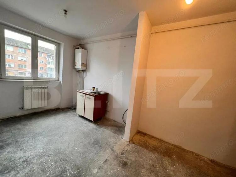 Apartament cu 2 camere semidecomandat în Central