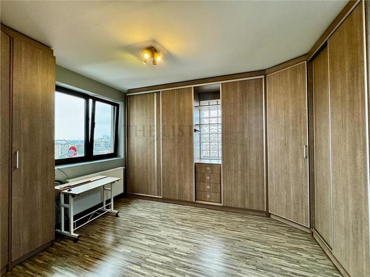 Apartament cu 3 camere decomandat, mobilat în Calea Călărașilor