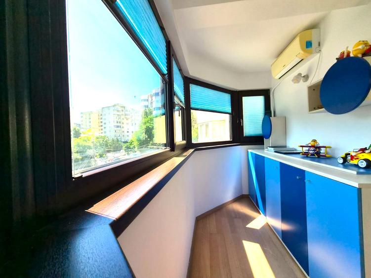 Apartament cu 4 camere decomandat în Tomis Nord
