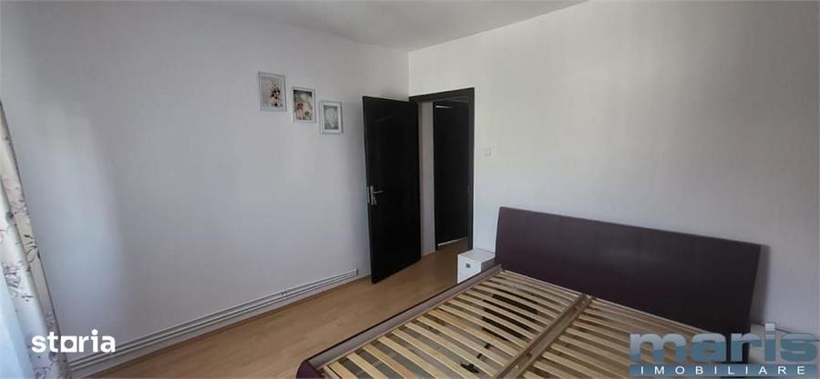 Apartament cu 3 camere în Tudor Vladimirescu