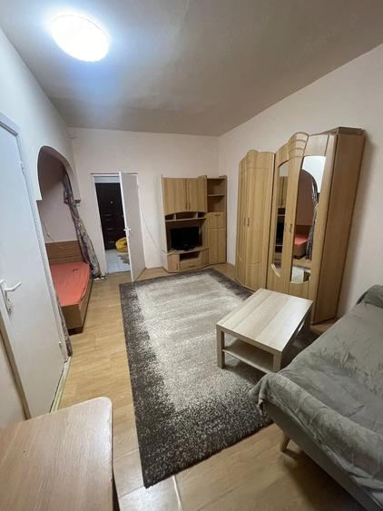 Garsonieră semidecomandată în Complex Studențesc