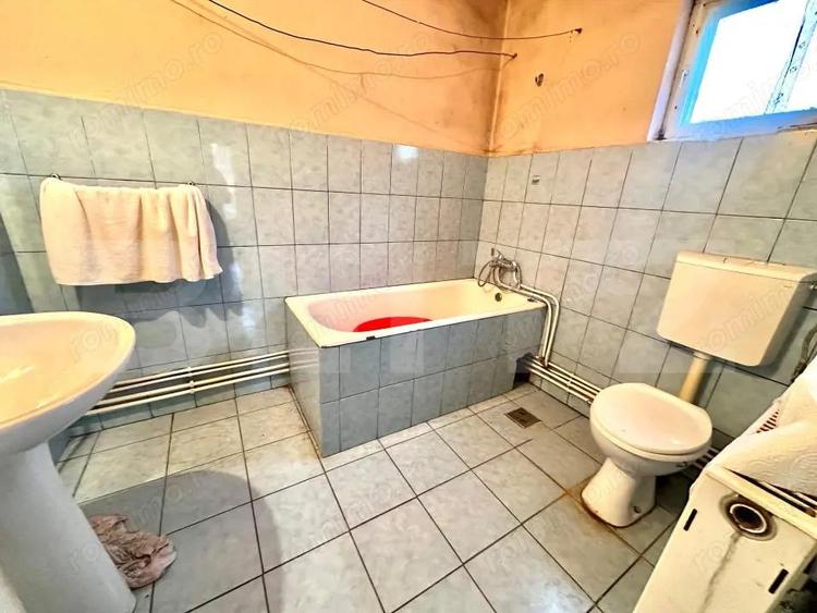 Casă cu 3 camere cu Teren 733 Mp în Central