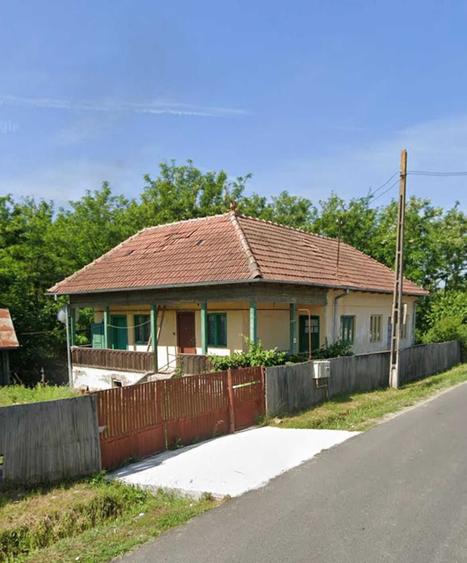 Casă cu 4 camere în Central