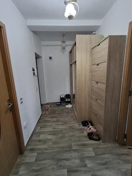 Apartament cu 2 camere decomandat în Florești