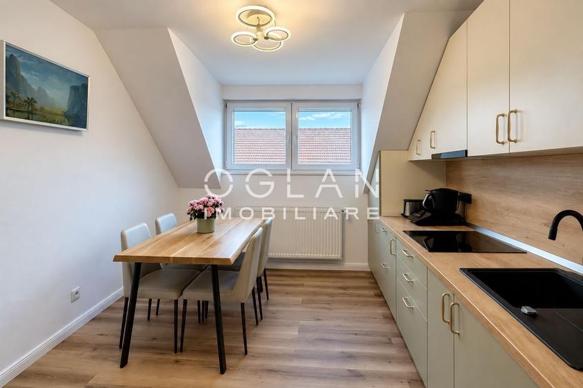 Apartament cu 4 camere, mobilat în Piața Cluj