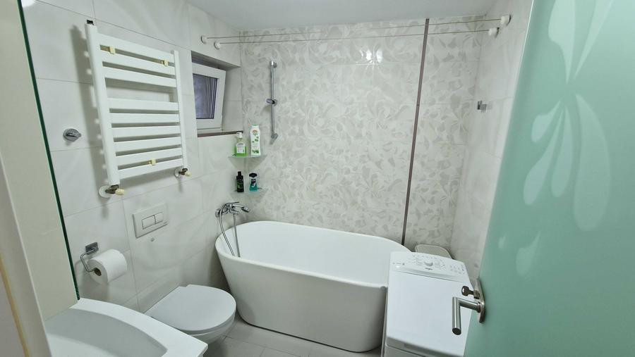 Apartament cu 3 camere decomandat în Brâncoveanu
