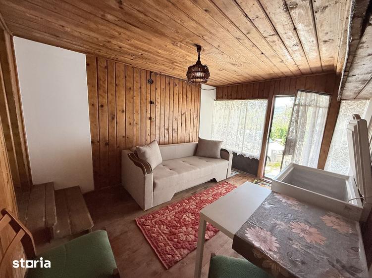Casă cu 5 camere cu Teren 1500 Mp în Valea Doftanei