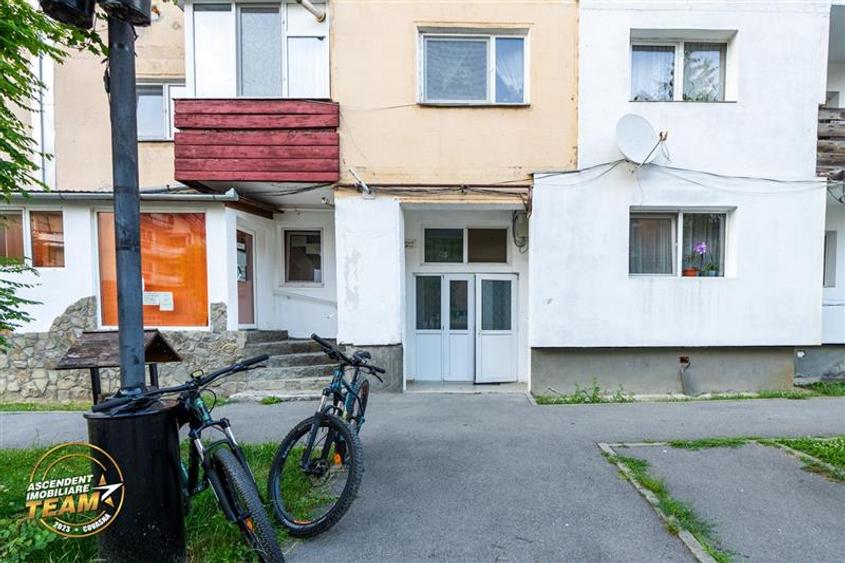 Apartament cu 2 camere decomandat, mobilat în Central