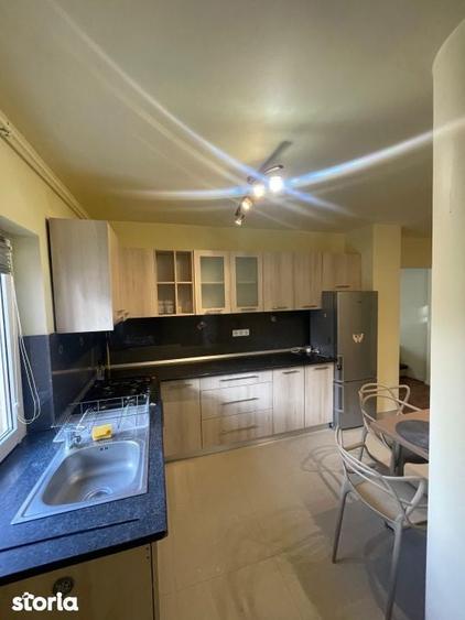 Apartament cu 3 camere, mobilat în Gării