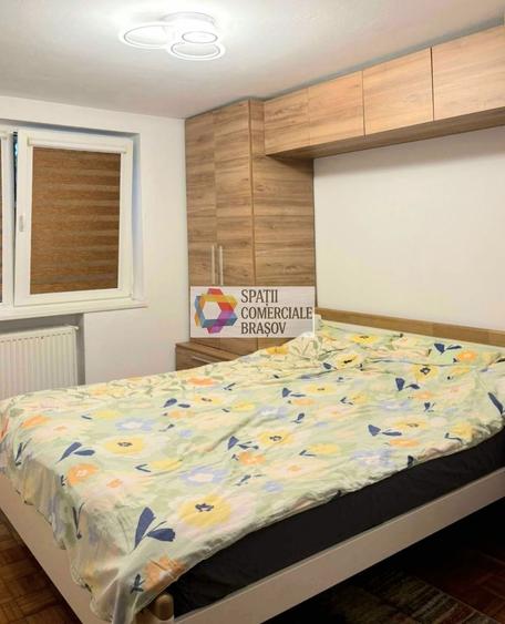 Apartament cu 4 camere decomandat, mobilat în Centrul Civic
