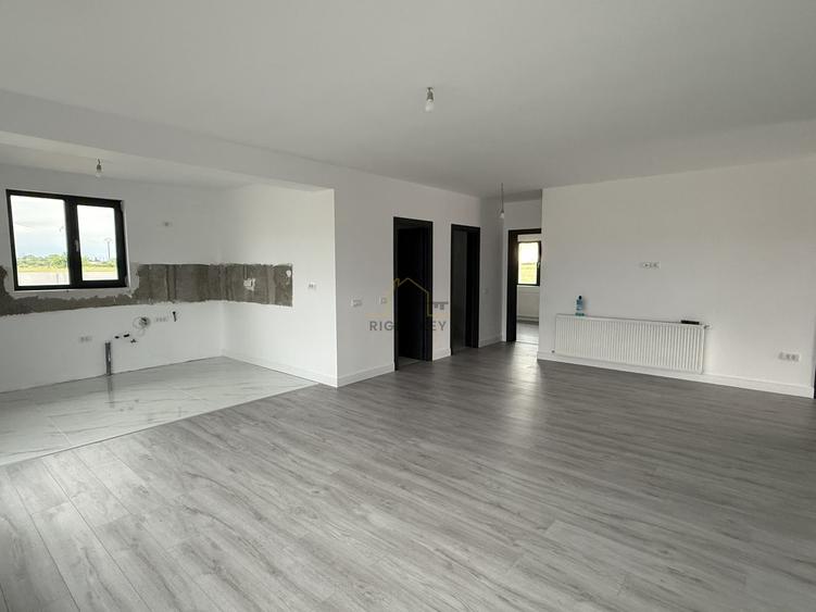 Casă individuală cu 5 camere cu Teren 500 Mp în Ciorogârla