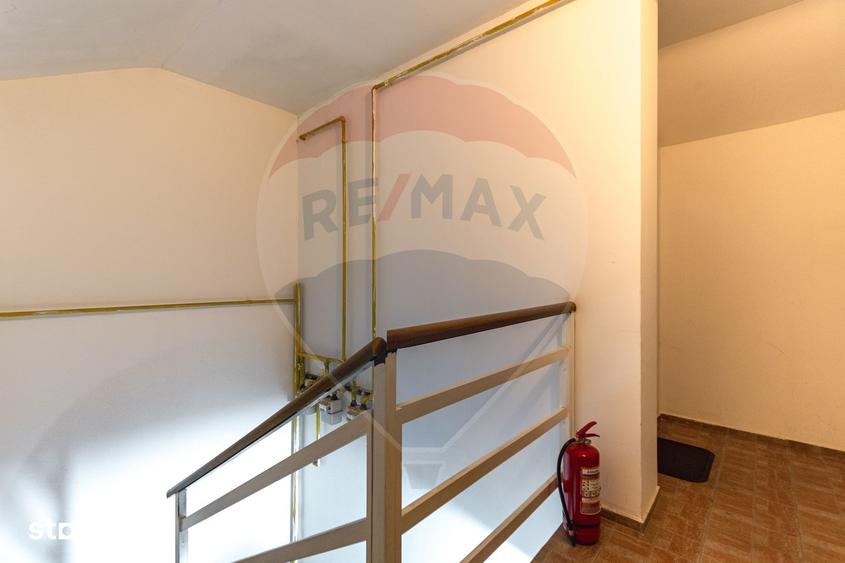 Apartament cu 3 camere decomandat, mobilat în Sânpetru
