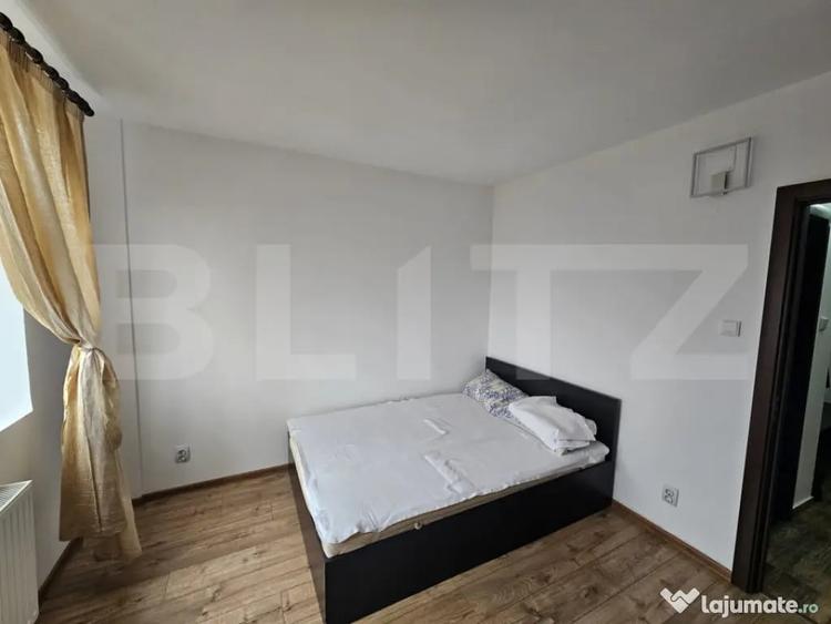 Apartament cu 3 camere decomandat, mobilat în Craiovița Nouă