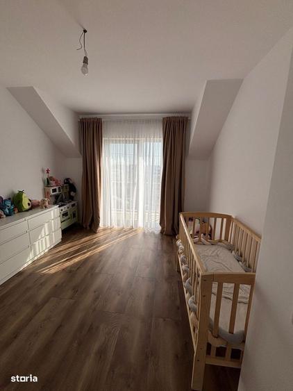Apartament cu 4 camere în Moșnița Nouă