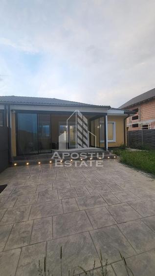 Duplex cu 4 camere cu Canalizare în Sânandrei