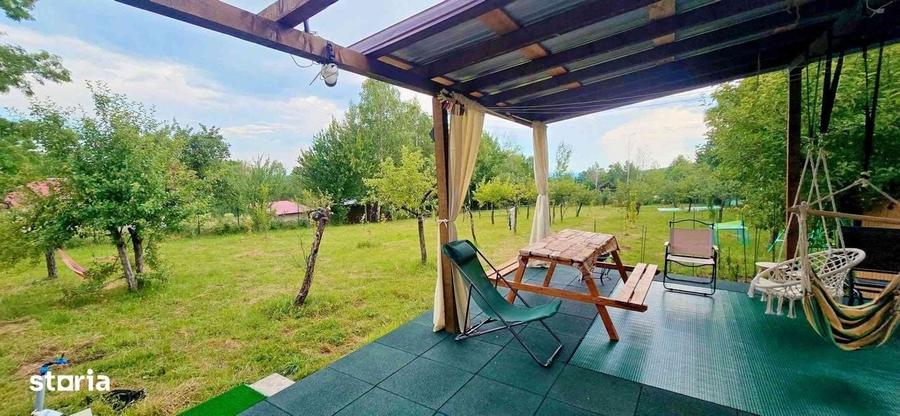 Casă cu 3 camere în Racovița