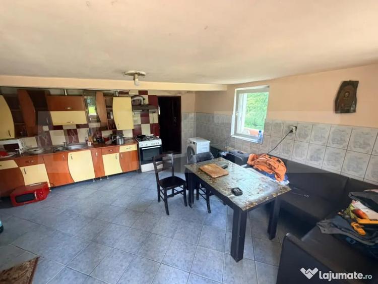 Casă cu 6 camere cu Teren 2000 Mp în Predeluț