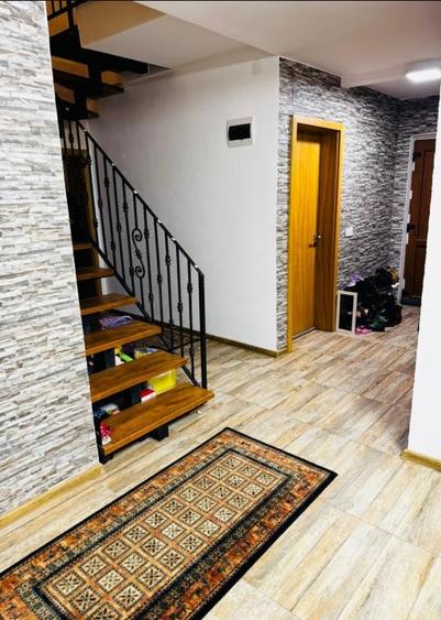 Casă individuală cu 5 camere cu Canalizare în Apahida