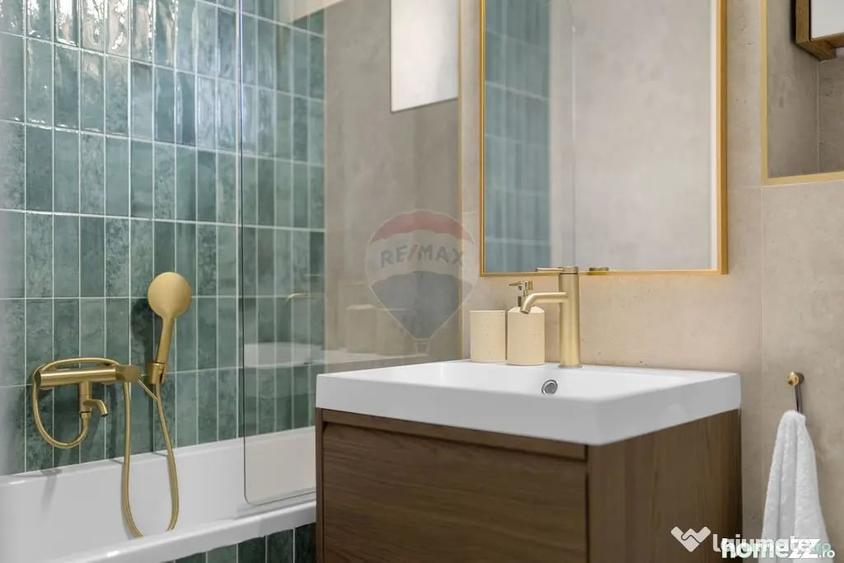 Apartament cu 3 camere semidecomandat în Central