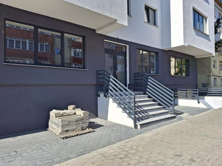 Spațiu comercial, de 100 mp, în Burdujeni