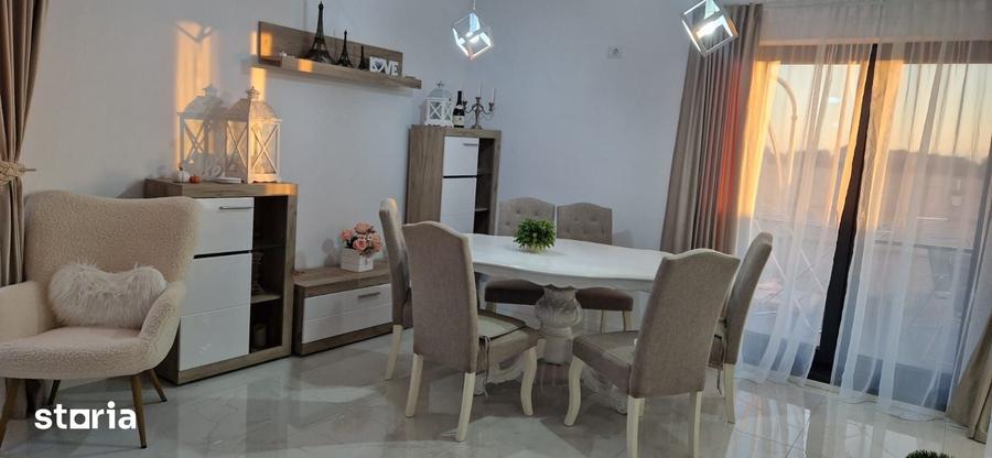 Casă cu 4 camere cu Teren 436 Mp în Domnești