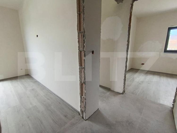 Apartament cu 3 camere decomandat în Exterior Sud