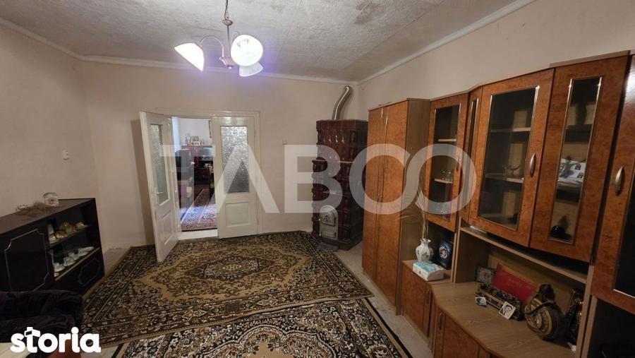 Casă cu 3 camere cu Teren 160 Mp în Câlnic