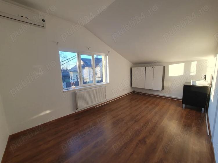 Spațiu comercial, de 130 mp, în Intim