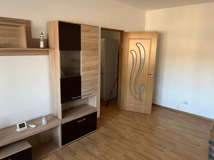 Apartament cu 2 camere decomandat în Gară