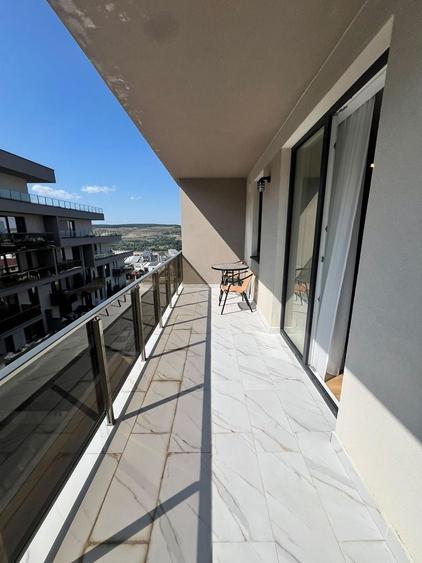 Apartament cu 2 camere semidecomandat, mobilat în Florești