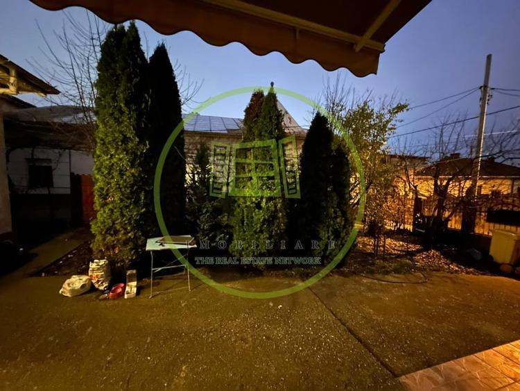 Casă individuală cu 3 camere cu Canalizare în Central