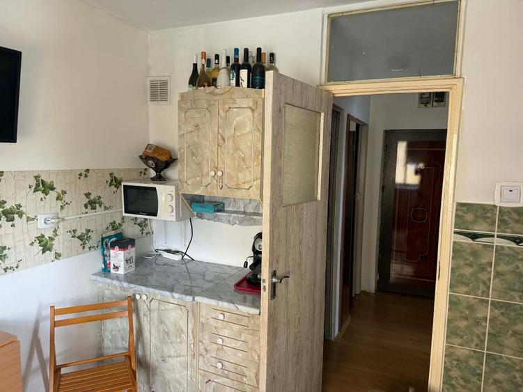 Apartament cu 2 camere decomandat în Triaj