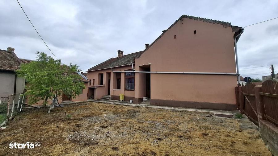 Casă cu 4 camere în Ilia