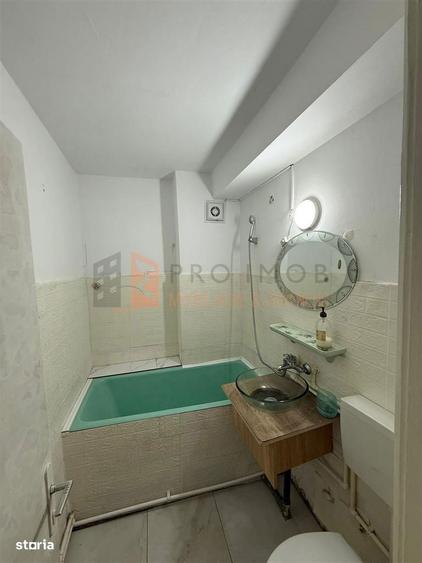 Apartament cu 2 camere semidecomandat în Ultracentral