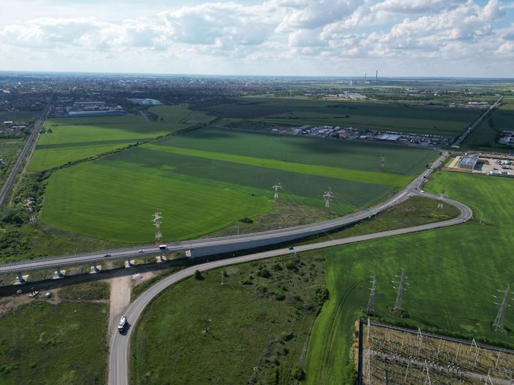 Teren agricol extravilan de 28089 mp, în Nord