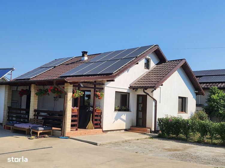 Casă cu 4 camere cu Teren 1000 Mp în Șerbănești