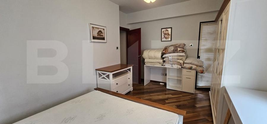 Apartament cu 3 camere decomandat, mobilat în Nord