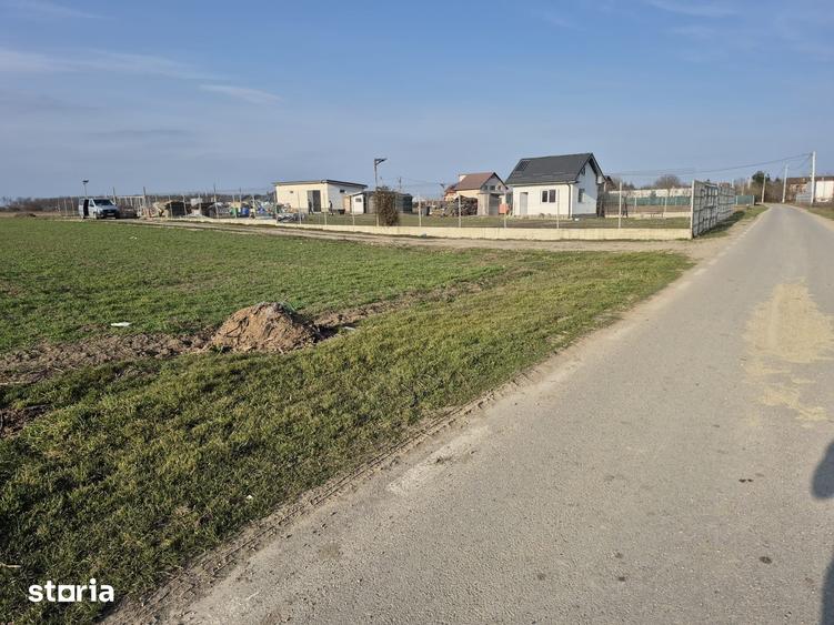Teren de 4999 mp, în Tărtășești