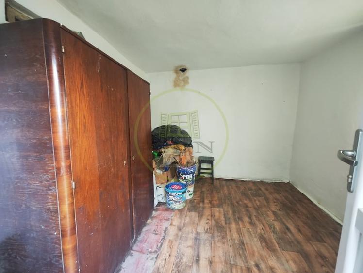 Casă individuală cu 3 camere cu Canalizare în Bariera Vâlcii