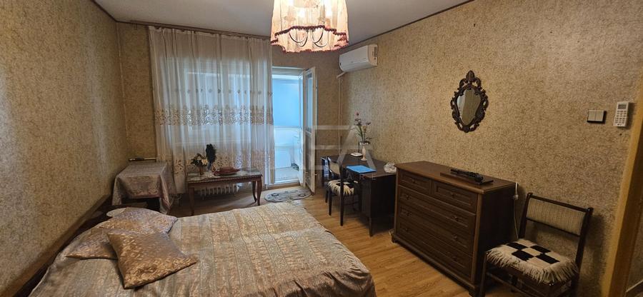 Apartament cu 4 camere decomandat, mobilat în Iancului